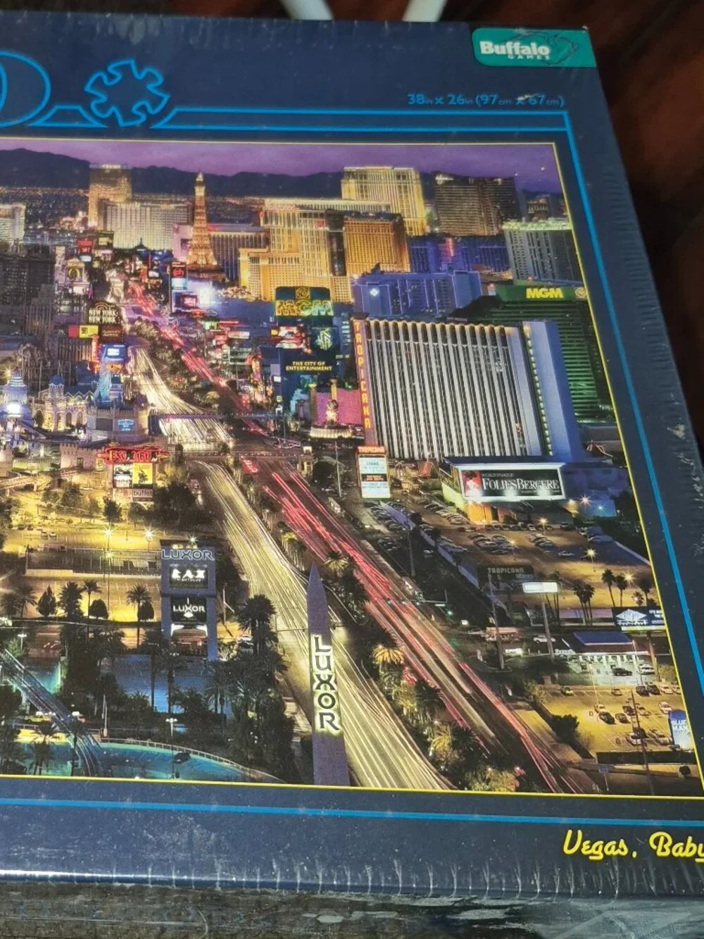 Buffalo Games 2000 Piece Jigsaw Puzzle 